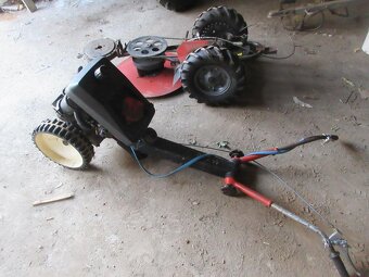 Pohonná motorová jednotka vč. žací lišty a bubn. sekačky - 5