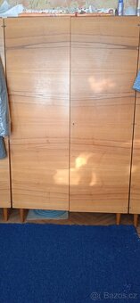 Skříně, skříňky, sekretář - 5
