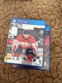 PlayStation 4 + hry k tomu - 5