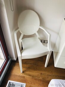 Kartell židle Louis GhostVictoria Ghost, stůl Ikea75x120/180 - 5