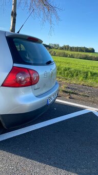 Volkswagen Golf 5, 1.9 TDi 77kW, 2005 klimatizace - 5