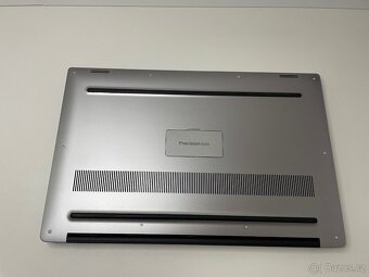 ell Precision 5520 i7 16/32GB RAM 512GB SSD - záruka - 5