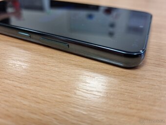 Samsung Galaxy S22 - 5