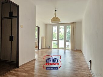 Pronájem bytu 2+1 s balkonem v měst. části Rožnov, České Bud - 5