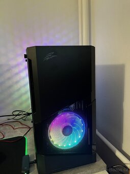 Herní PC s Monitorem - 5