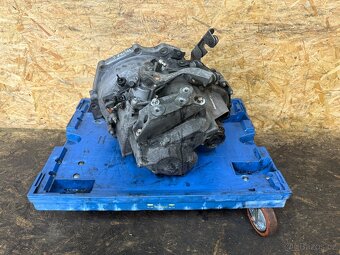 MANUÁLNÍ PŘEVODOVKA 3.0 CDTI OPEL F40 GM 55 354 730 0822680 - 5