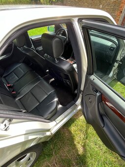 Mercedes-Benz w202 c240 V6 125kw ročník 2000 - 5