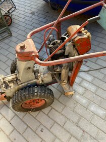 Sekacka na travu. - 5