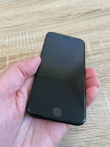 Apple iPhone SE 3 (2022) 5G 64gb Midnight - 5