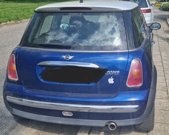 Hezky Mini Cooper 1.6 88kw model 2004. Kombinace modra bila - 5