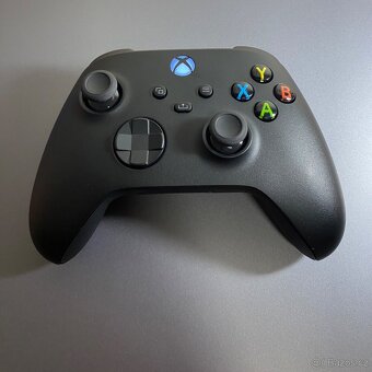Laptop Gaming Lenovo LOQ 15ARP9 - 5