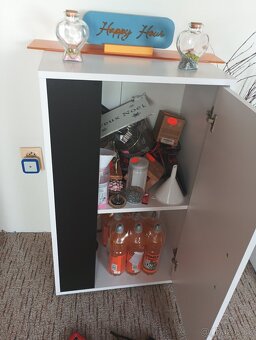 Prodám vše co je na fotkách ceny po domluvě - 5