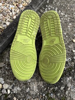 Jordan 1 Low Black Cyber - 5