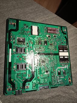 Samsung UE55AU9072 základní deska a zdroj - 5