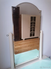 Komoda se zrcadlem + gauč - 5