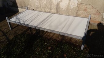 Prodám bytelné ocelové regály vyrobené z jeklu 40x40mm - 5