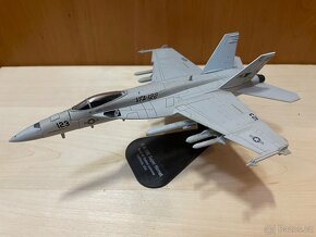 Kovové modely letadel -Italeri (1:100) - 5