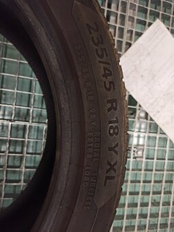 Barum Bravuris 5 235/45/18 98Y - 5