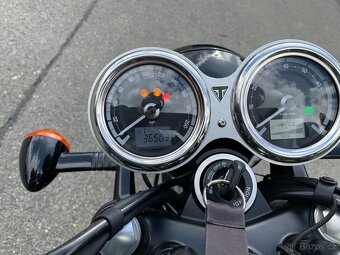 Triumph Bonneville T120 Black 2021 - 5