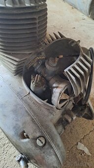 Motor Jawa 250 353 - 5