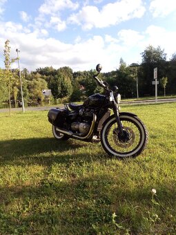 Triumph bobber - 5