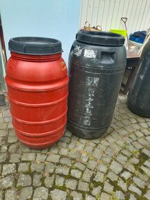 Sudy na vodu plast. 200 Ltr. 450Kč. Obsah 200Ltr. Plzeň. - 5