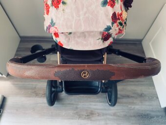 Sportovní kočárem Cybex priam Spring Blossom light s přísluš - 5
