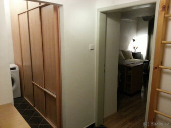 Pronájem 1+kk, 33m2, Praha - Vršovice - 5