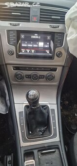 bouraný Volkswagen Golf 7 - 5