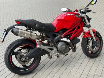 DUCATI Monster 696 - 5