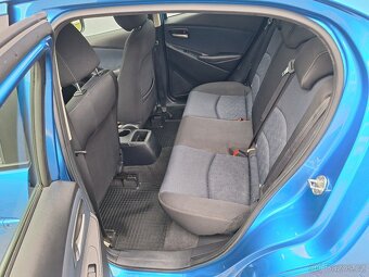 Mazda 2, 1,5 / 77kW, servisováno, malá spotřeba - 5