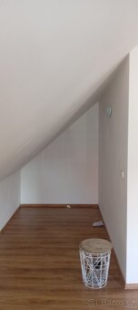 Přenechám pronájem bytu podkroví Pozorka - 5