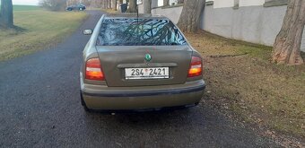 Skoda octavia 1.6 mpi - 5