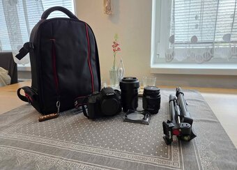 Canon EOS 2000D – kompletní set (2 objektivy, batoh, stativ, - 5