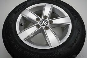 Volkswagen Golf - Originání 15" alu kola - Zimní pneu - 5