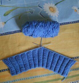 RUČNĚ PLETENÉ, DĚTSKÉ NÁKRČNÍKY + ŠÁLA (nové, nenošené) - 5