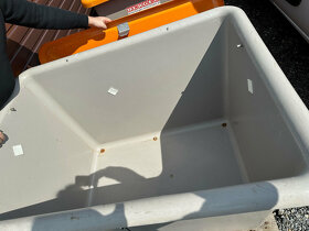 Nádoba na posypový materiál ,pevný plast - 5