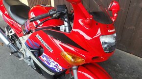 Kawasaki ZZR 600 - 5