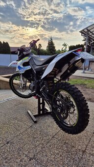 UM DSR EX 125 EFI - 5