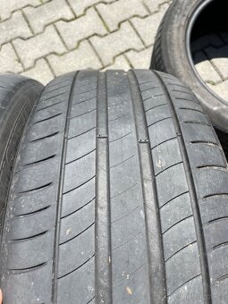 225/50R18 - 5