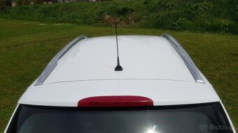 Prodám,Renault Clio combi benzín 1,2 55kw r.v.2012 - 5