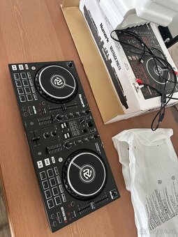 Numark mixtrack pro FX - 5