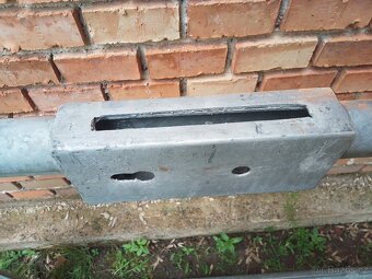 plotový sloup s brankou - 5