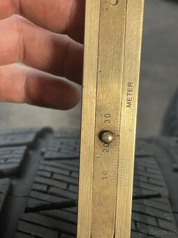 Pirelli p zero winter 255/30 R20 92W - 5