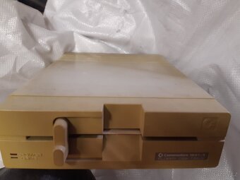 Retro počítač Commodore 64 - 5