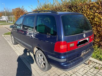 VW SHARAN modrá barva, 2003, nafta 1 896 cm3 85 kW - 5