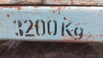 Rozmetadlo hnoje 3.2t - 5