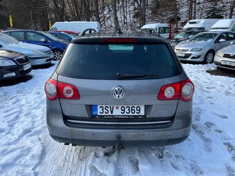 Volkswagen Passat Combi 2.0 TDI 103kW STK 9/27 klima tažné - 5