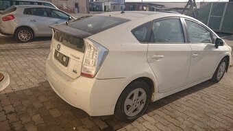 Toyota Prius 1,8 benzín hibrid 2009 - 5