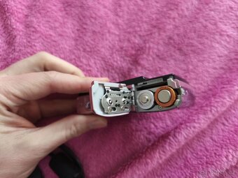 Stylový retro digitál Olympus FE-46 (12 Mpx) - 5